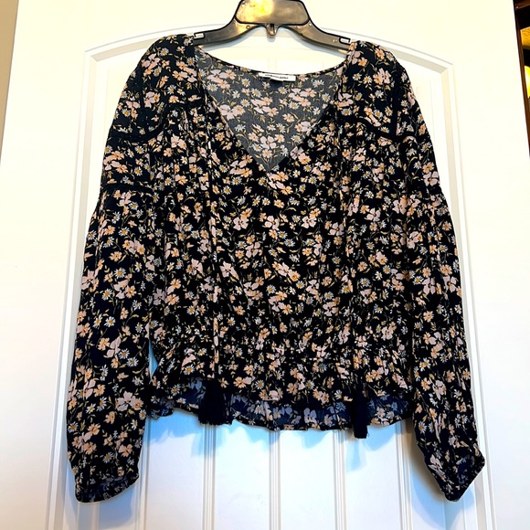 American eagle long sleeve floral blouse - Picture 1 of 1